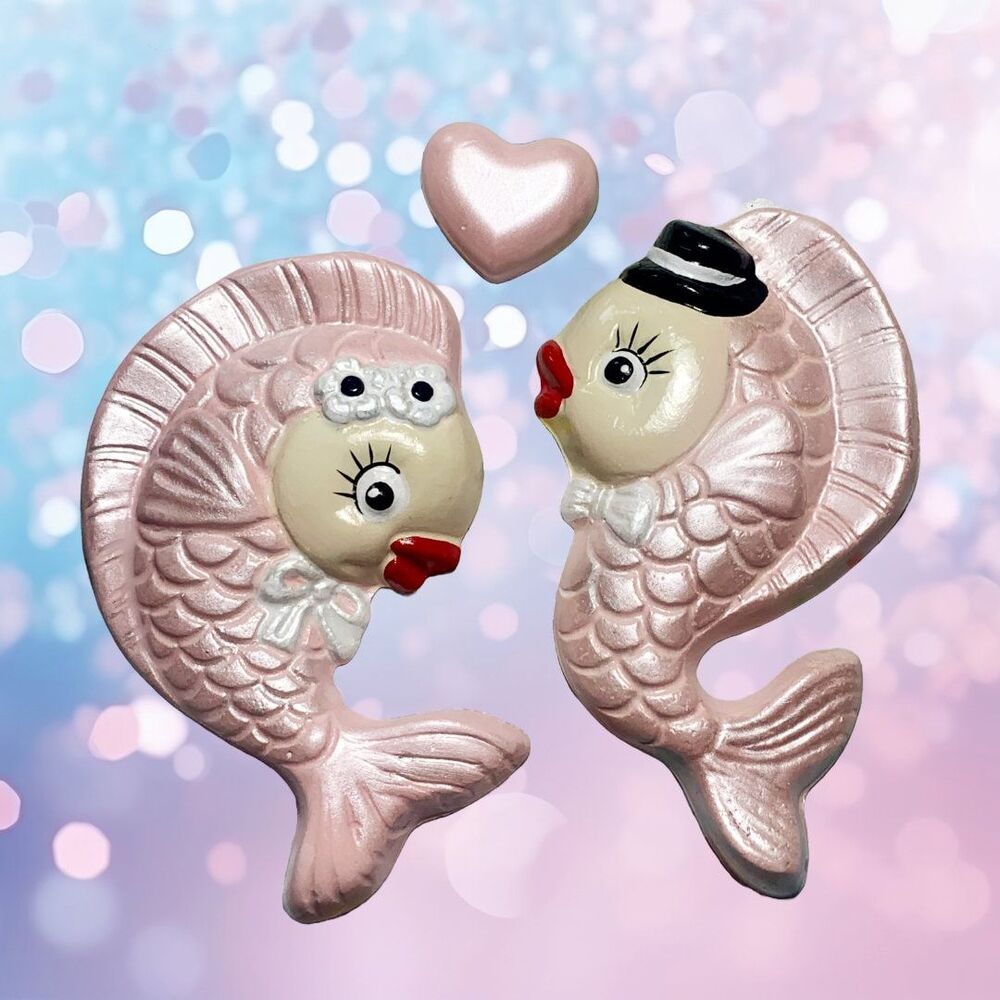 Retro Chalkware Mr & Mrs Fish Couple - Kitschy Nursery or Bathroom Decor